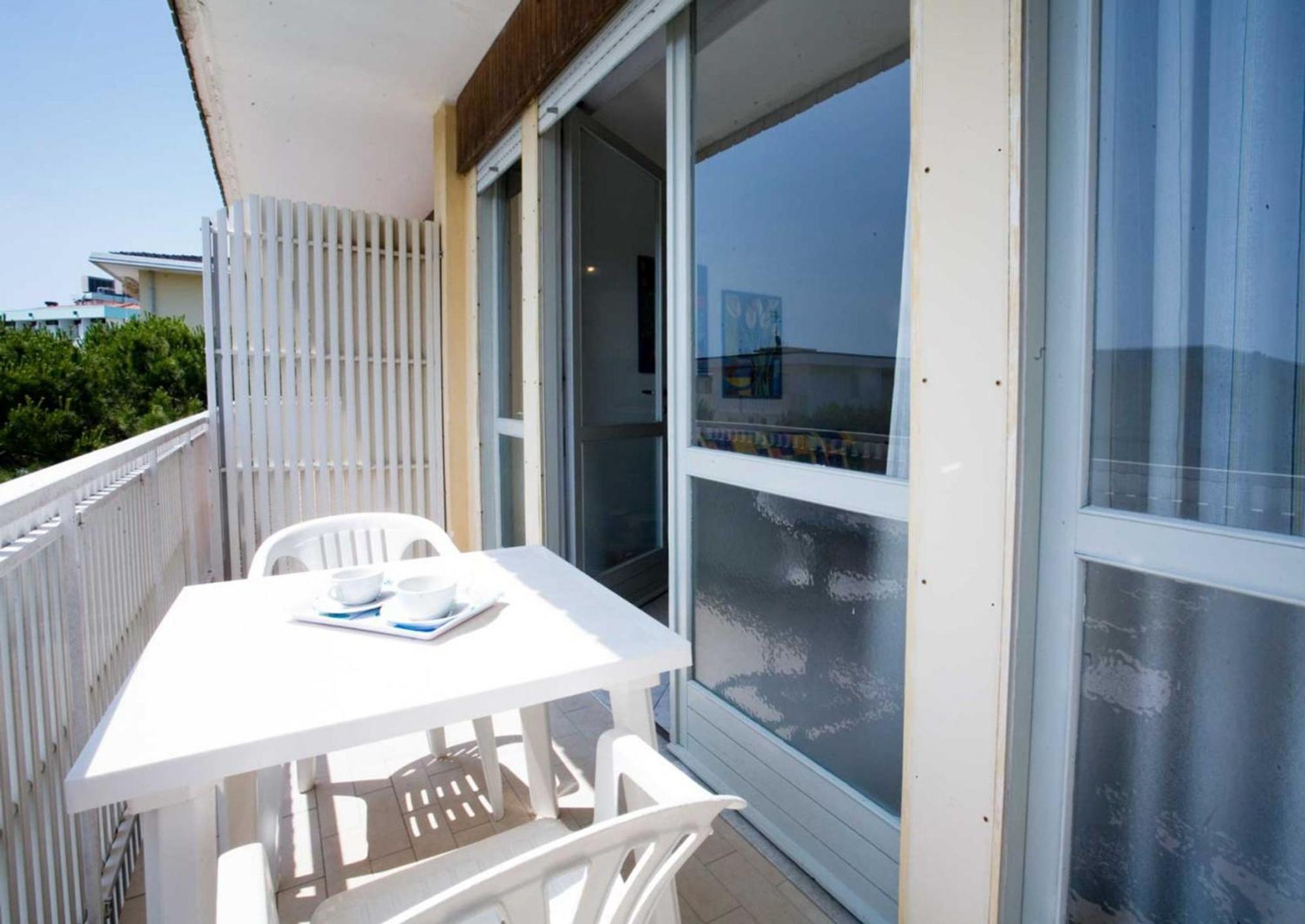 Enjoy Your Holidays From Magnificent Terrace Apartment *
